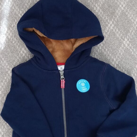 Carter's hoodie size 2t - Picture 2 of 5